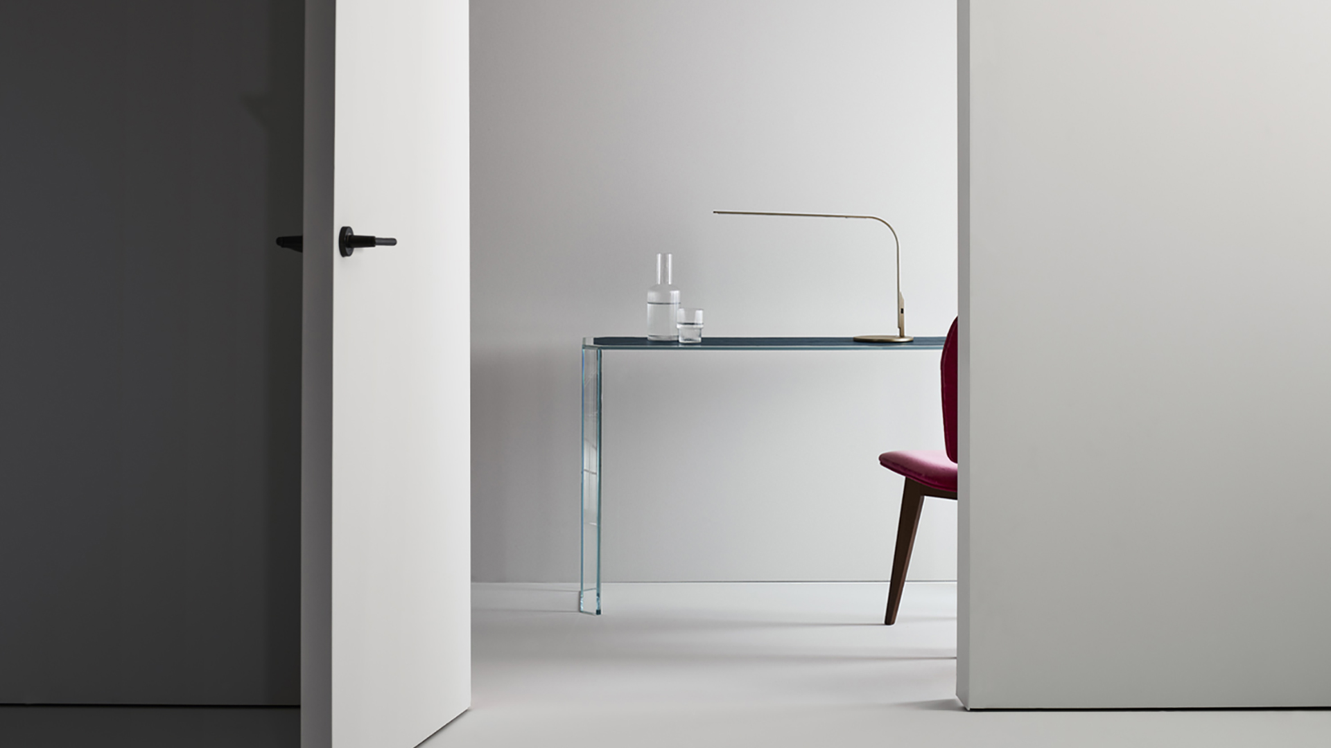 Desk_319_1 01